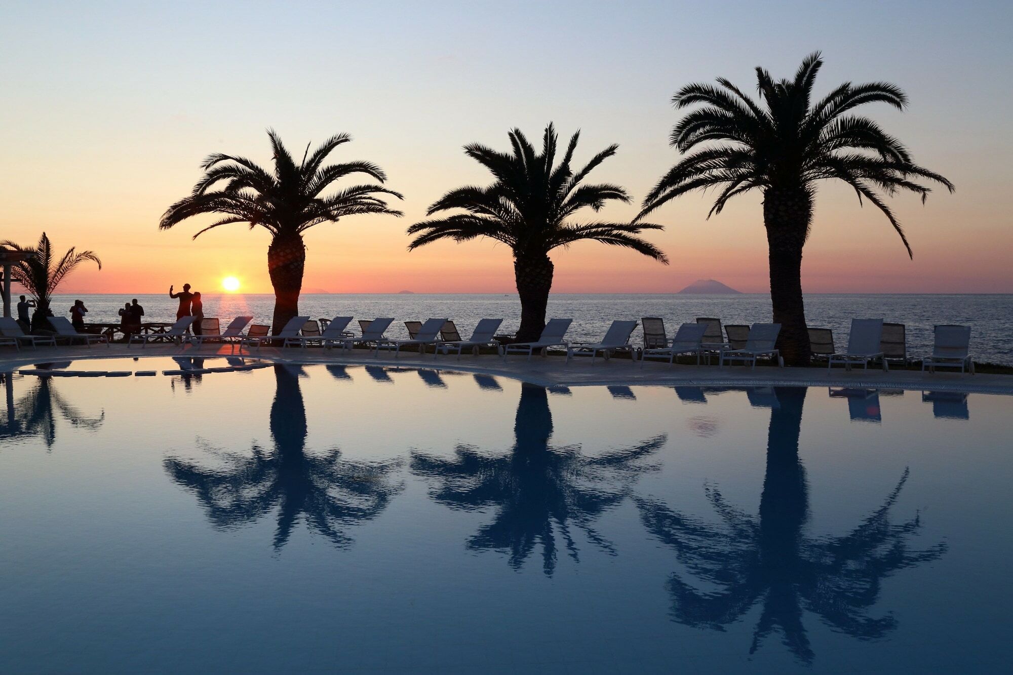 Hotel Villaggio Cala Di Volpe Capo Vaticano Bagian luar foto
